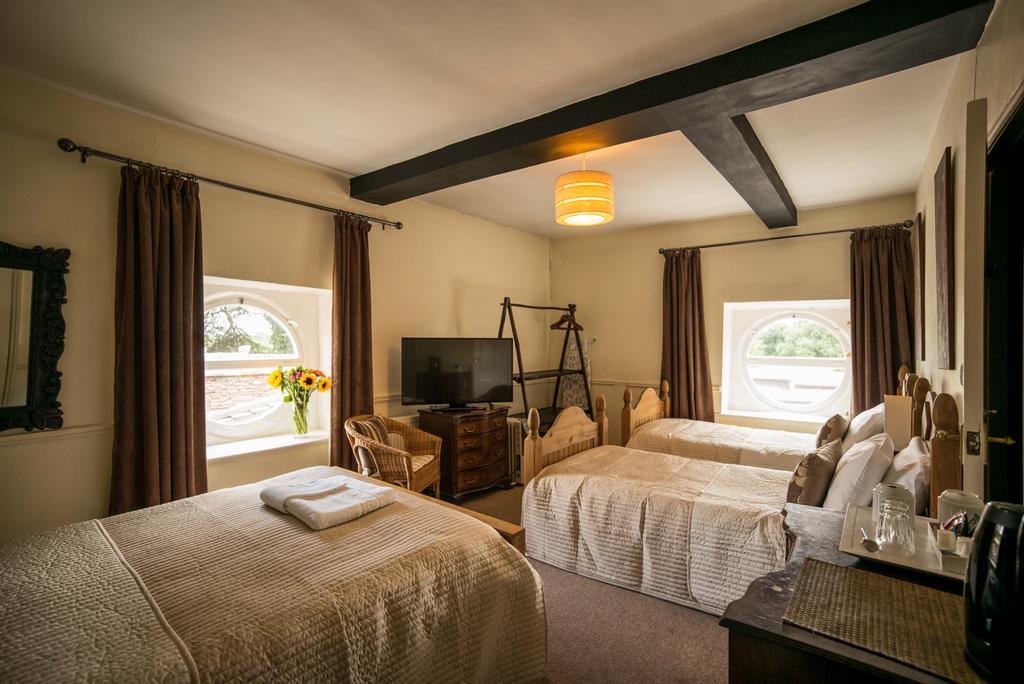 Bed and Breakfast The Coach House Winterbourne Esterno foto