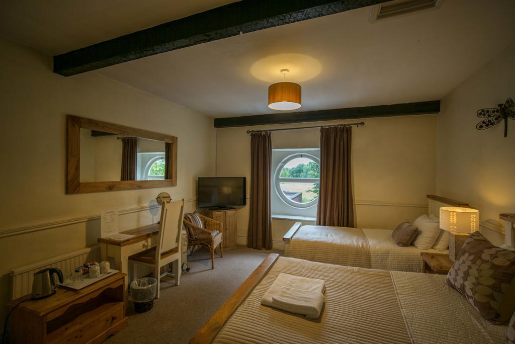 Bed and Breakfast The Coach House Winterbourne Esterno foto